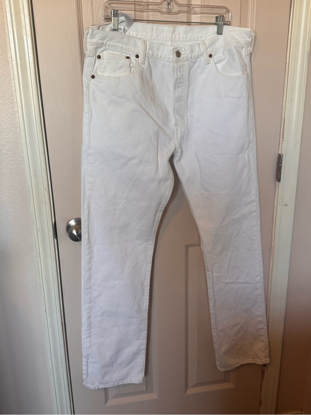 Levi's Men's White Straight Jeans